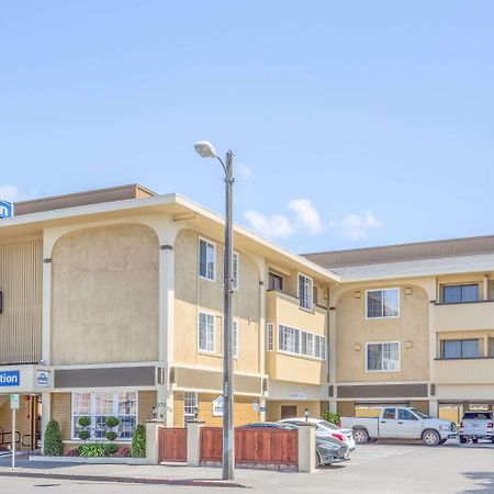 Days Inn By Wyndham Eureka Ca Экстерьер фото
