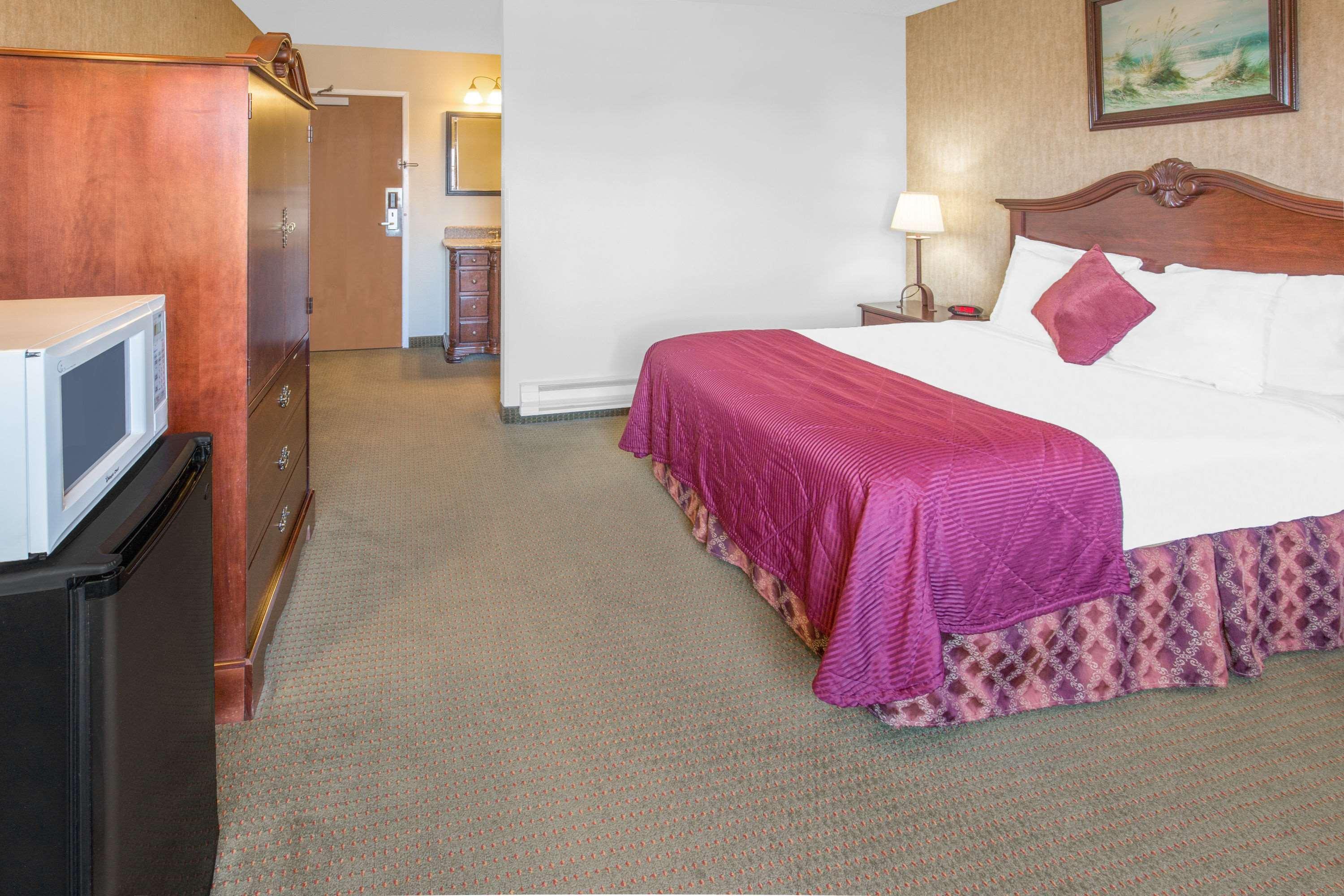 Days Inn By Wyndham Eureka Ca Экстерьер фото