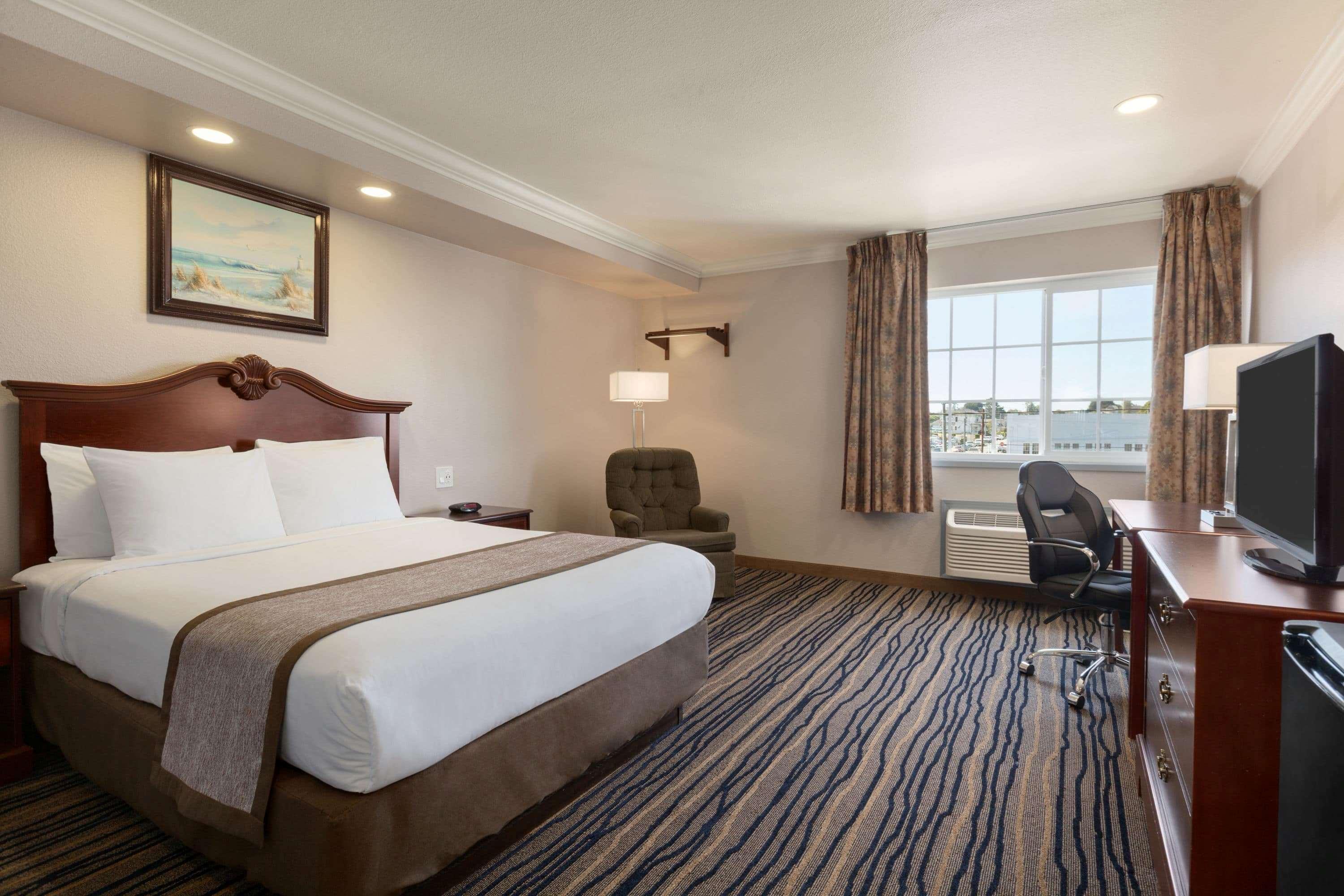 Days Inn By Wyndham Eureka Ca Экстерьер фото
