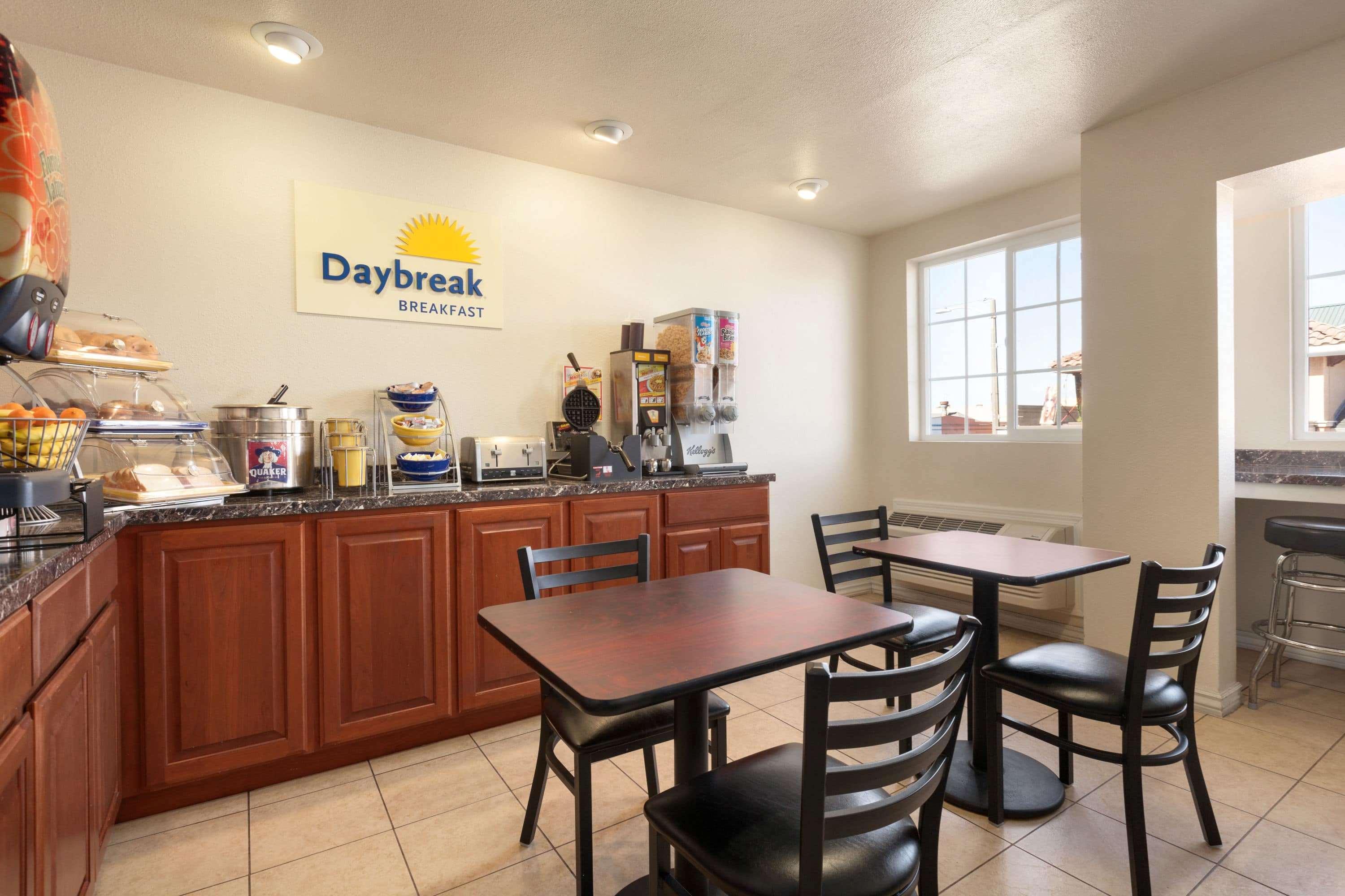 Days Inn By Wyndham Eureka Ca Экстерьер фото