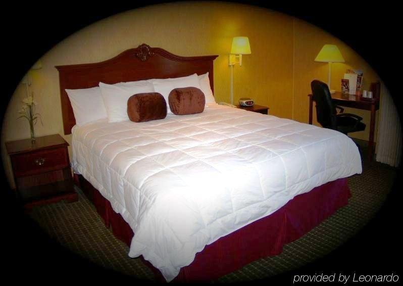 Days Inn By Wyndham Eureka Ca Экстерьер фото